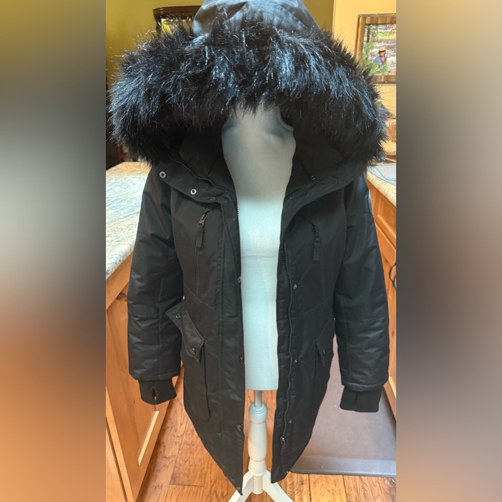a.n.a Black Hooded Puffer Coat with Removable Faux Fur Trim. Size Small